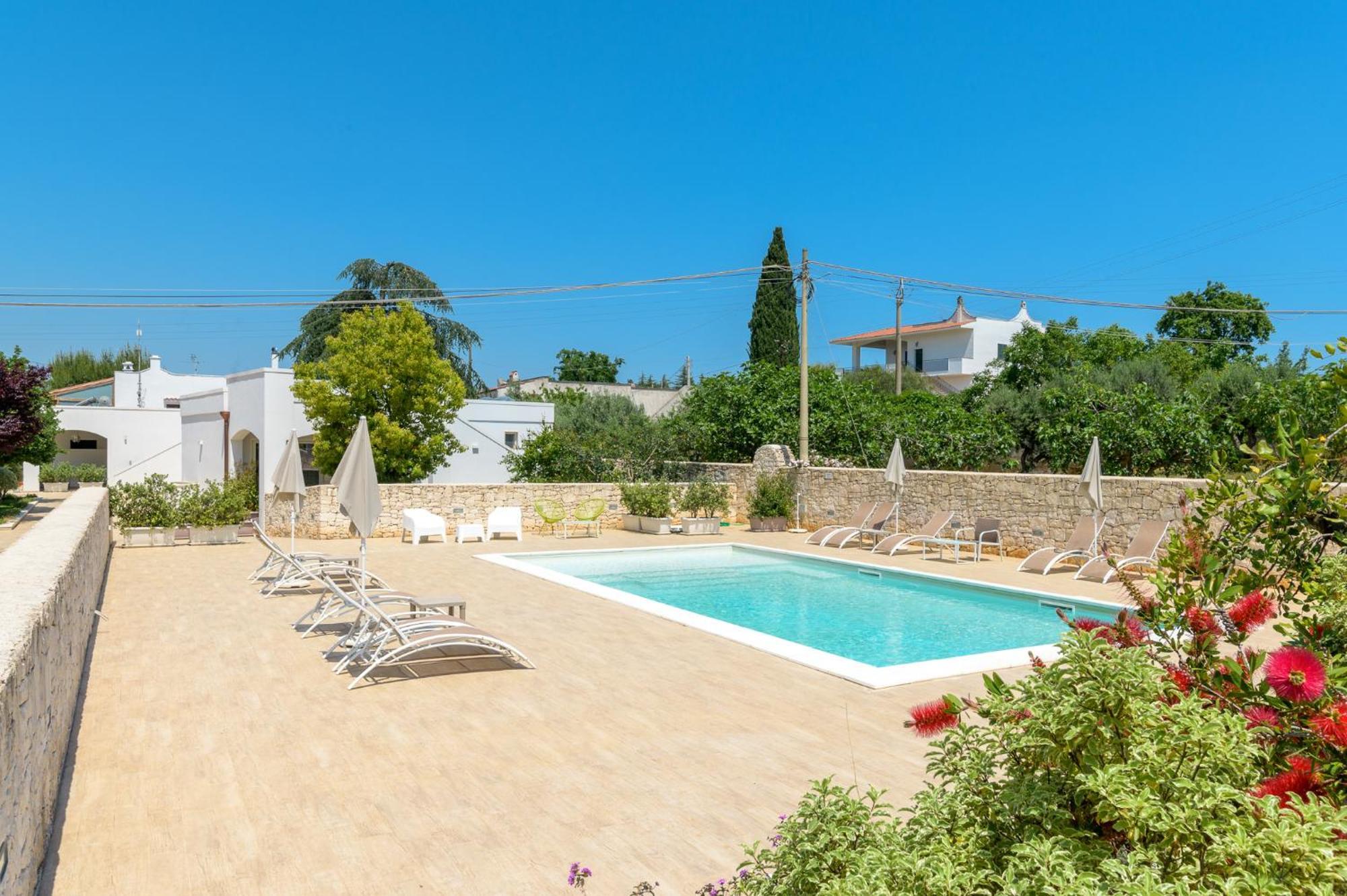 Mandorlocarrubo'S Suite Ostuni Buitenkant foto